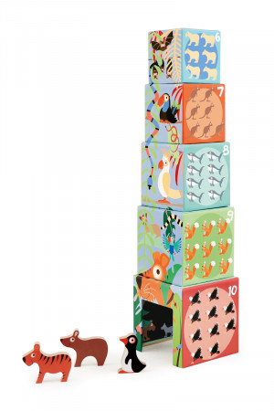 veža z kociek so zvieratkami